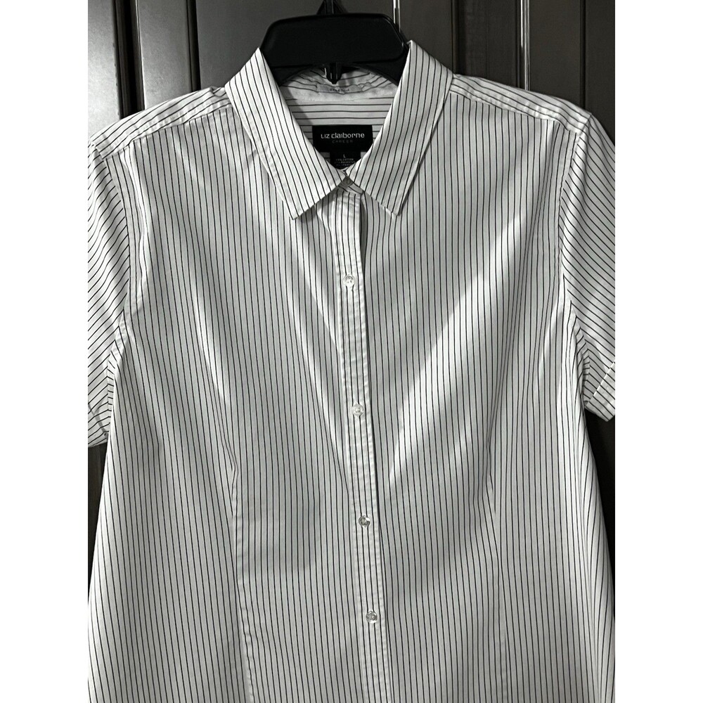 Liz Claiborne White Pinstripe Button Up Collared Short Sleeve Blouse Shirt Large - Picture 3 of 8